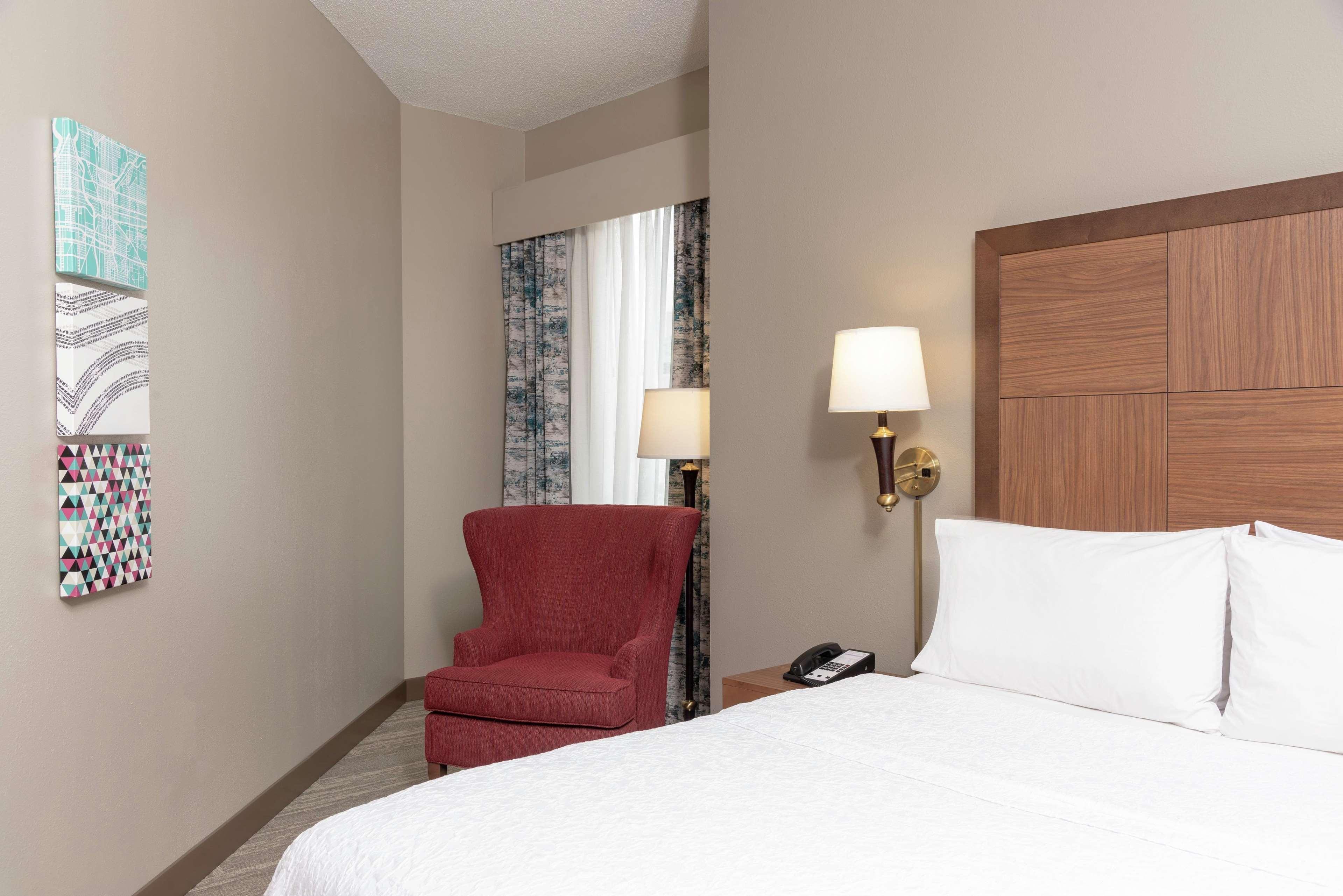 Hampton Inn Indianapolis Downtown Across From Circle Centre Экстерьер фото