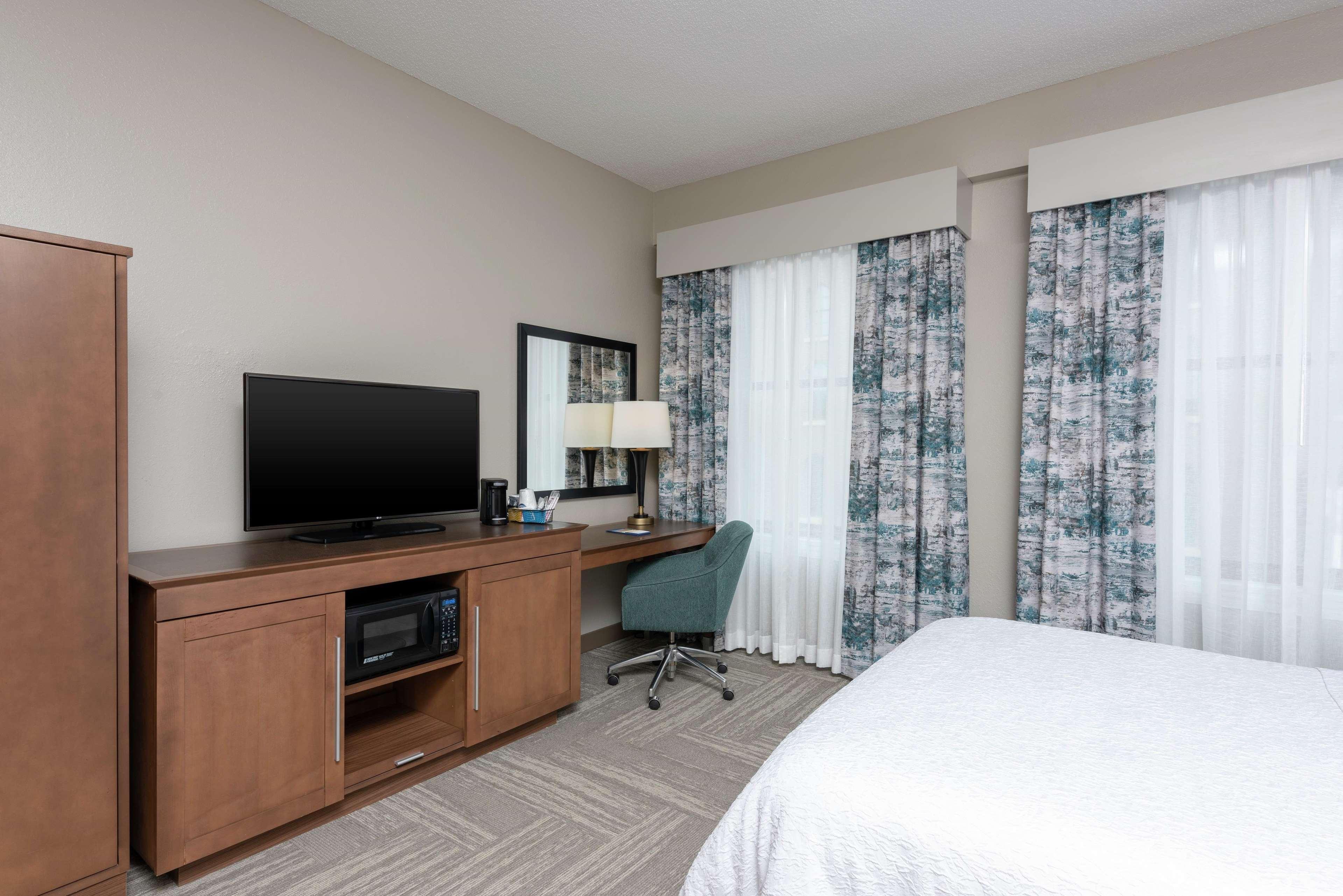 Hampton Inn Indianapolis Downtown Across From Circle Centre Номер фото