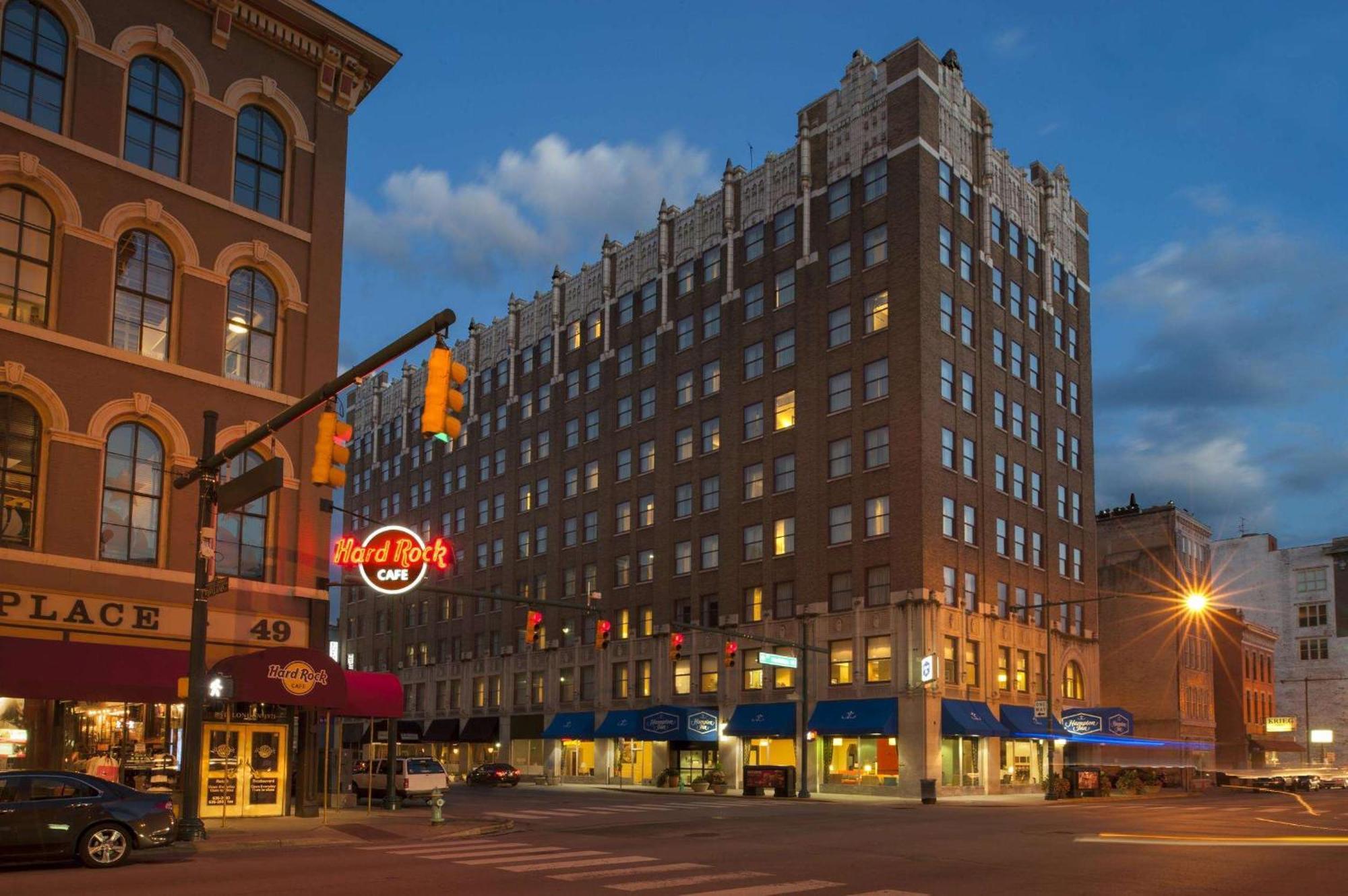 Hampton Inn Indianapolis Downtown Across From Circle Centre Экстерьер фото