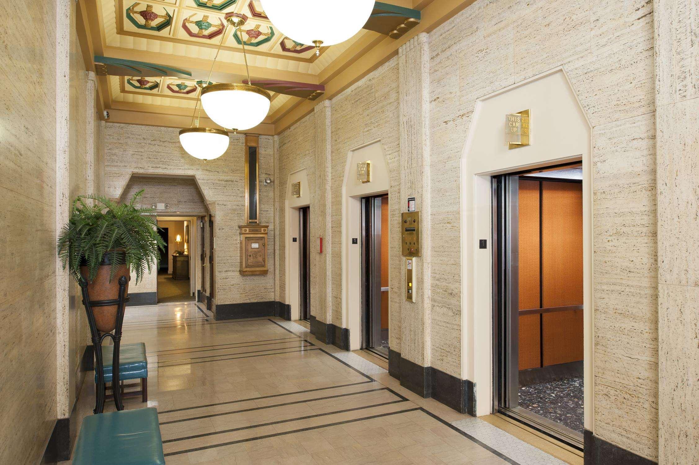 Hampton Inn Indianapolis Downtown Across From Circle Centre Интерьер фото